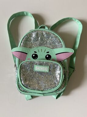 Star Wars Mandalorian Grogu Baby Yoda Sequin Mini Backpack Green Silver Girls